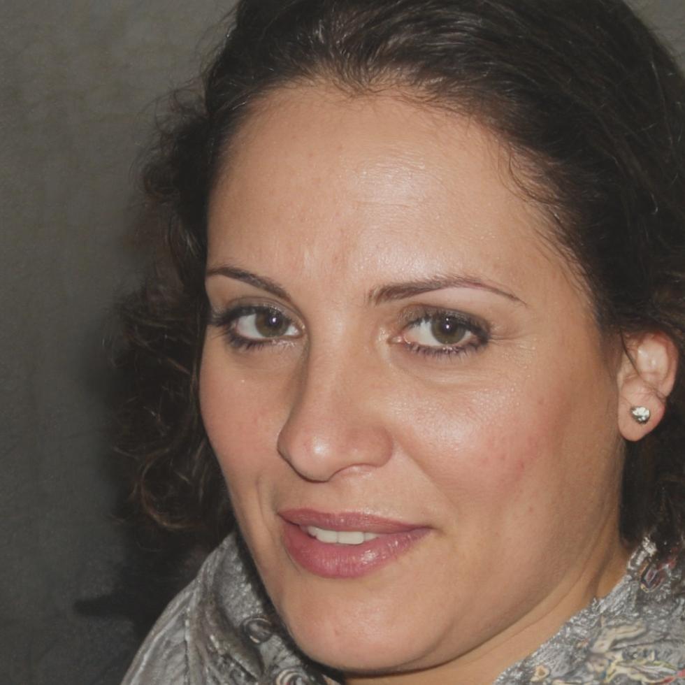 Dra. Sarah Mitchell, Directora de Investigación
