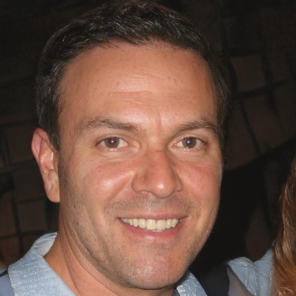 Michael Thompson, Científico de Datos Principal